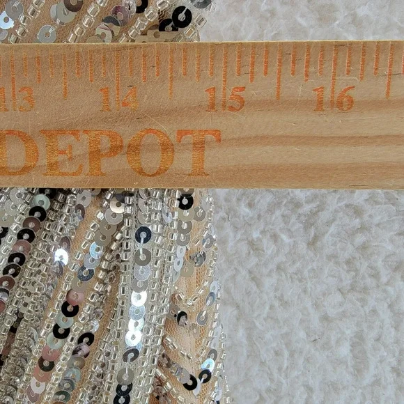 MAC DUGGAL Sleeveless Diagonal Sequined V-Neck Gown Women's 10 Nude Silver - Picture 5 of 15